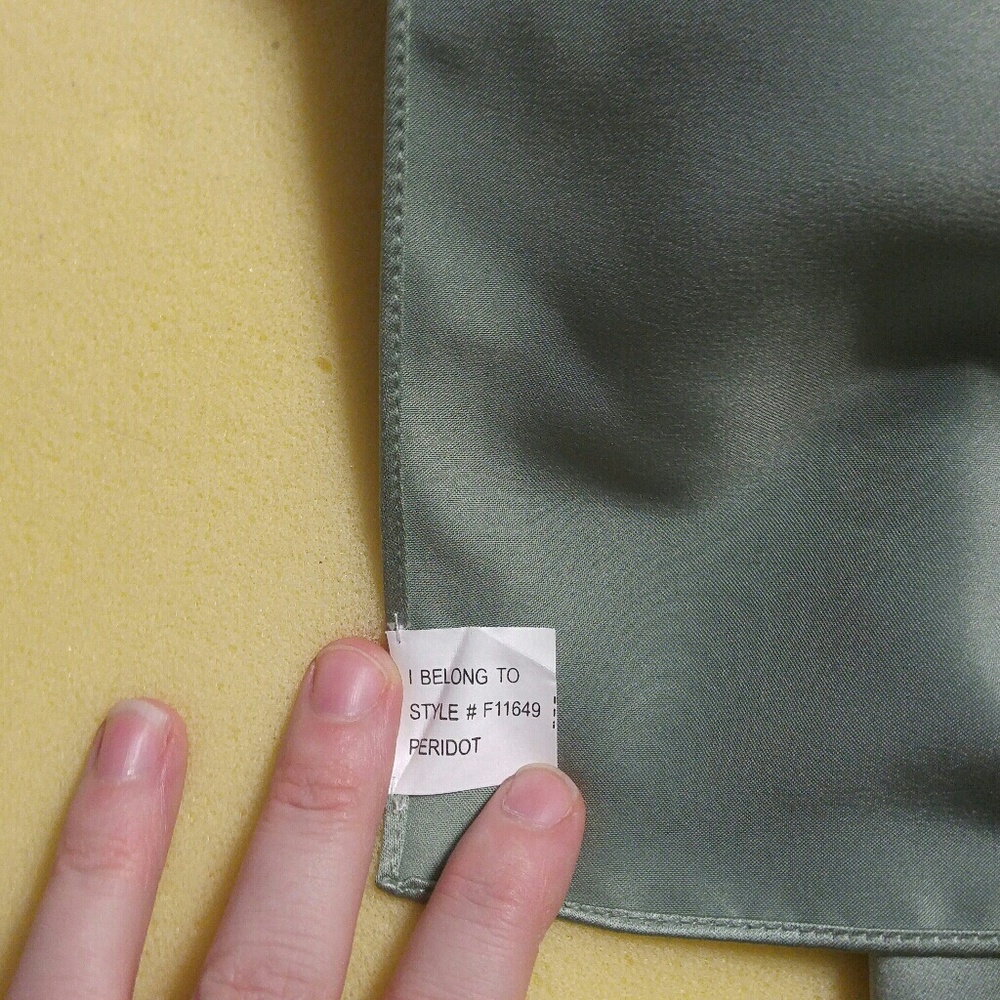 Peridot David's Bridal F11649 Bridesmaid's Dress - Picture 5 of 6